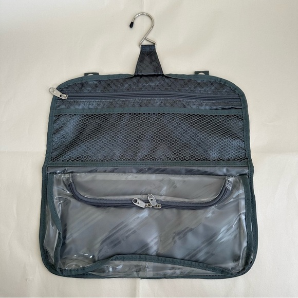 Delsey Overnight Carry On Bag + Hanging Toiletries Bag Underseat Large Overnight - Picture 7 of 8